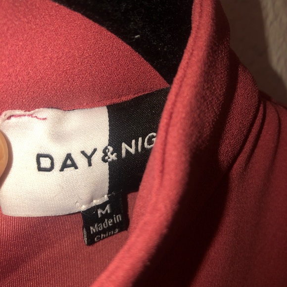 Pink dress - Picture 2 of 5